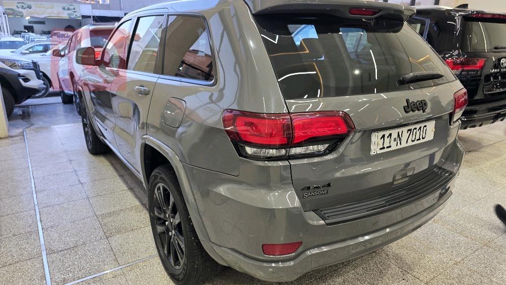 جيب جراند شيروكي